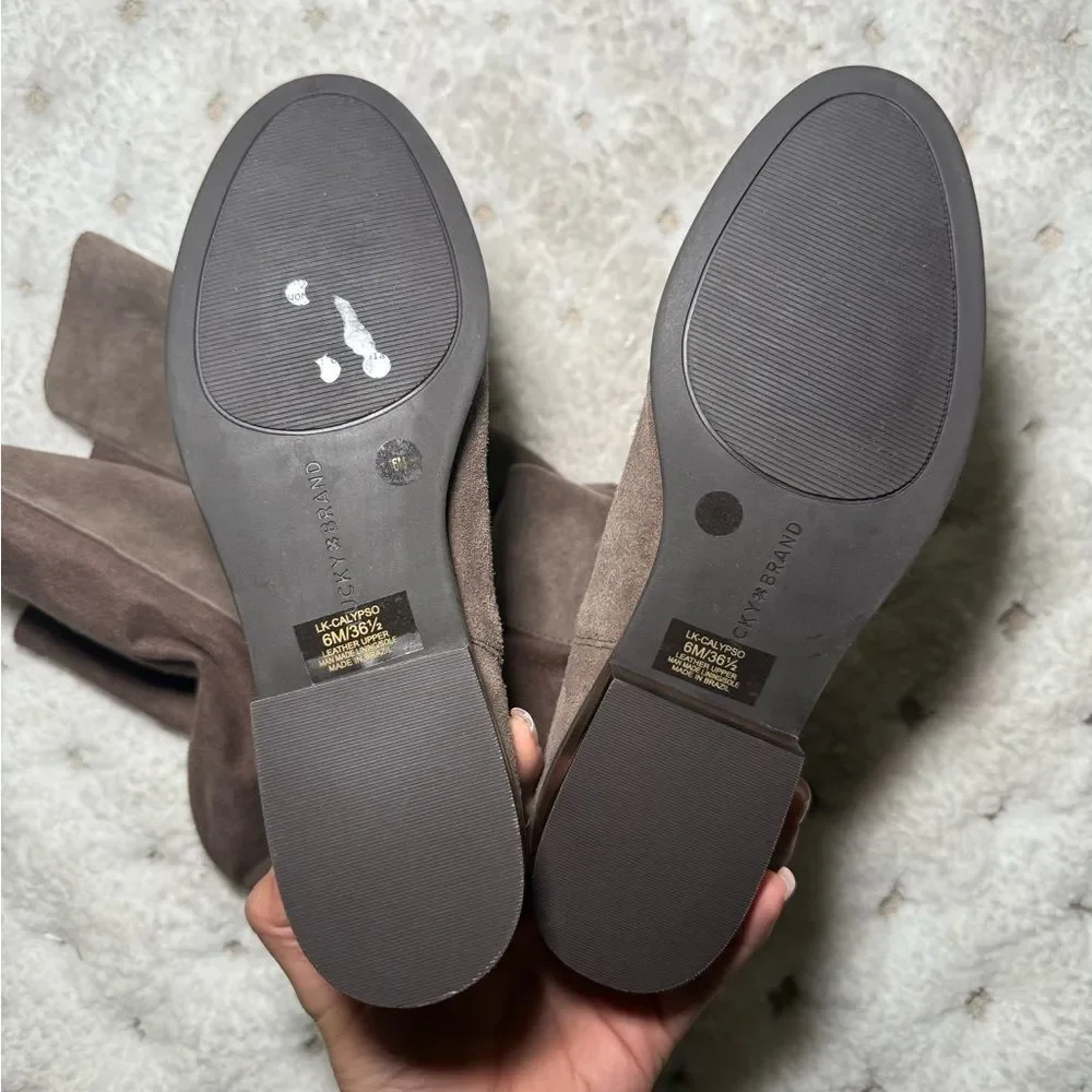 Lucky Brand lining pull 19